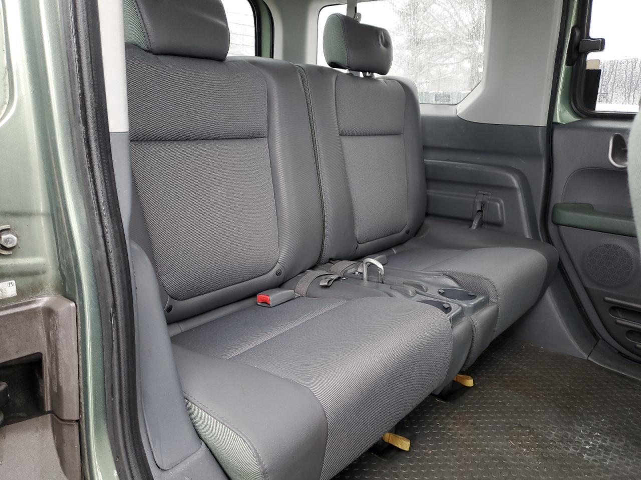 2005 Honda Element - Image 11