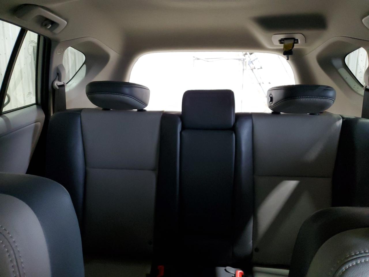 2013 Toyota RAV 4 - Image 10