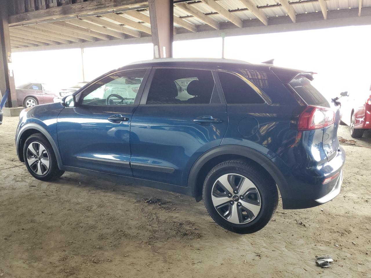 2017 Kia Niro - Image 2