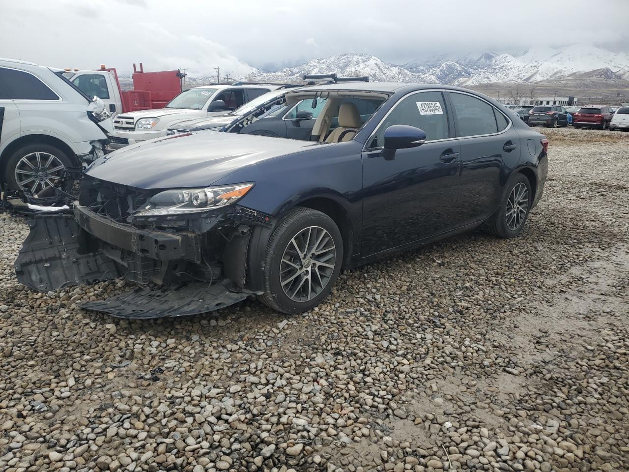 2016 Lexus ES - Image 1