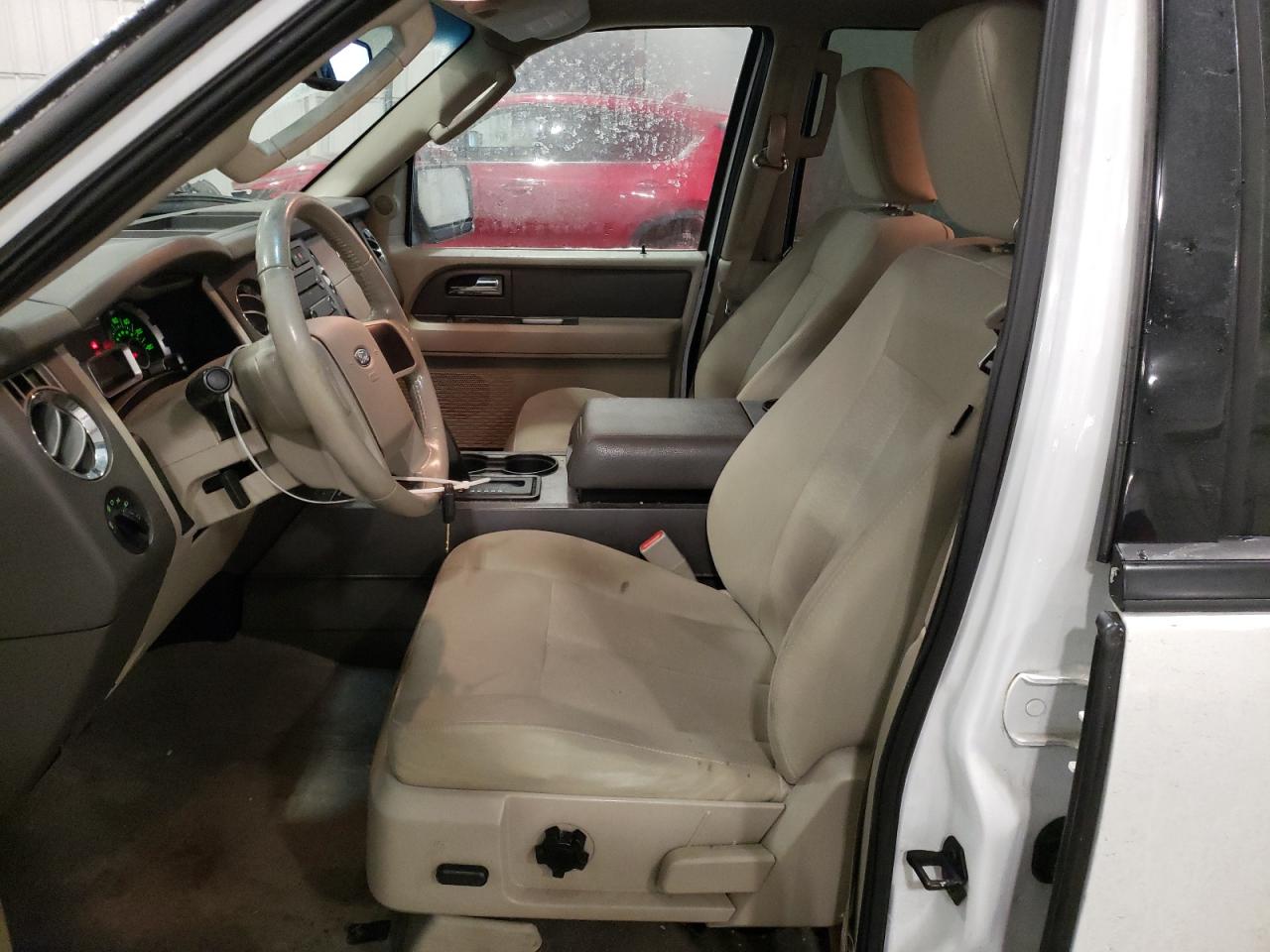 2010 Ford Expedition - Image 7