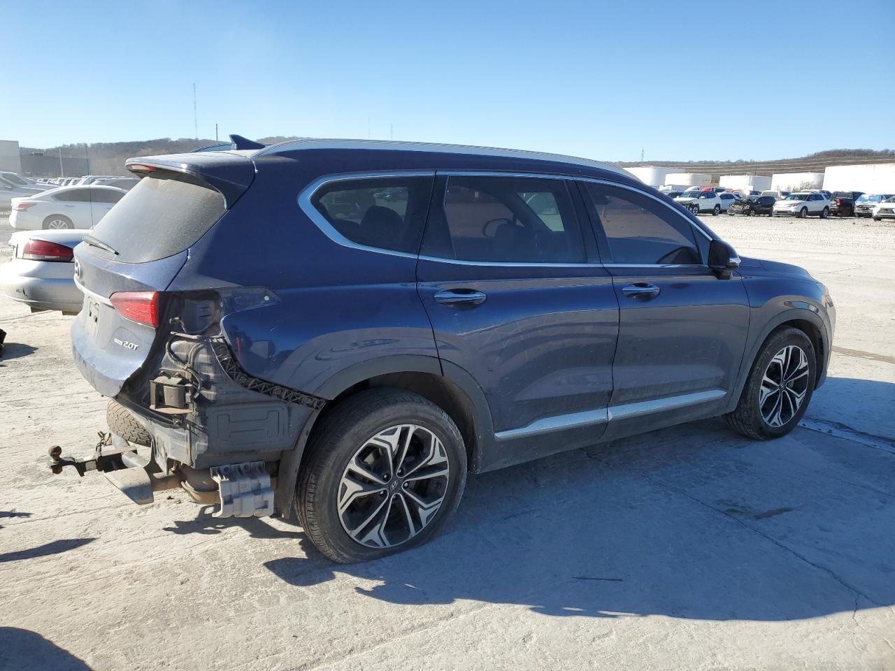 2019 Hyundai Santa Fe - Image 3