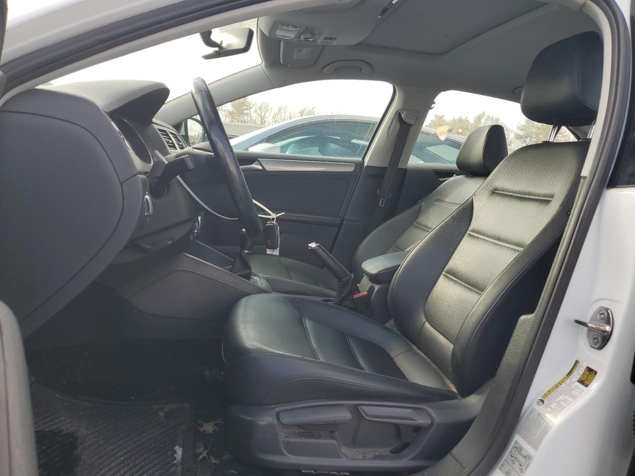 2017 Volkswagen Jetta - Image 7
