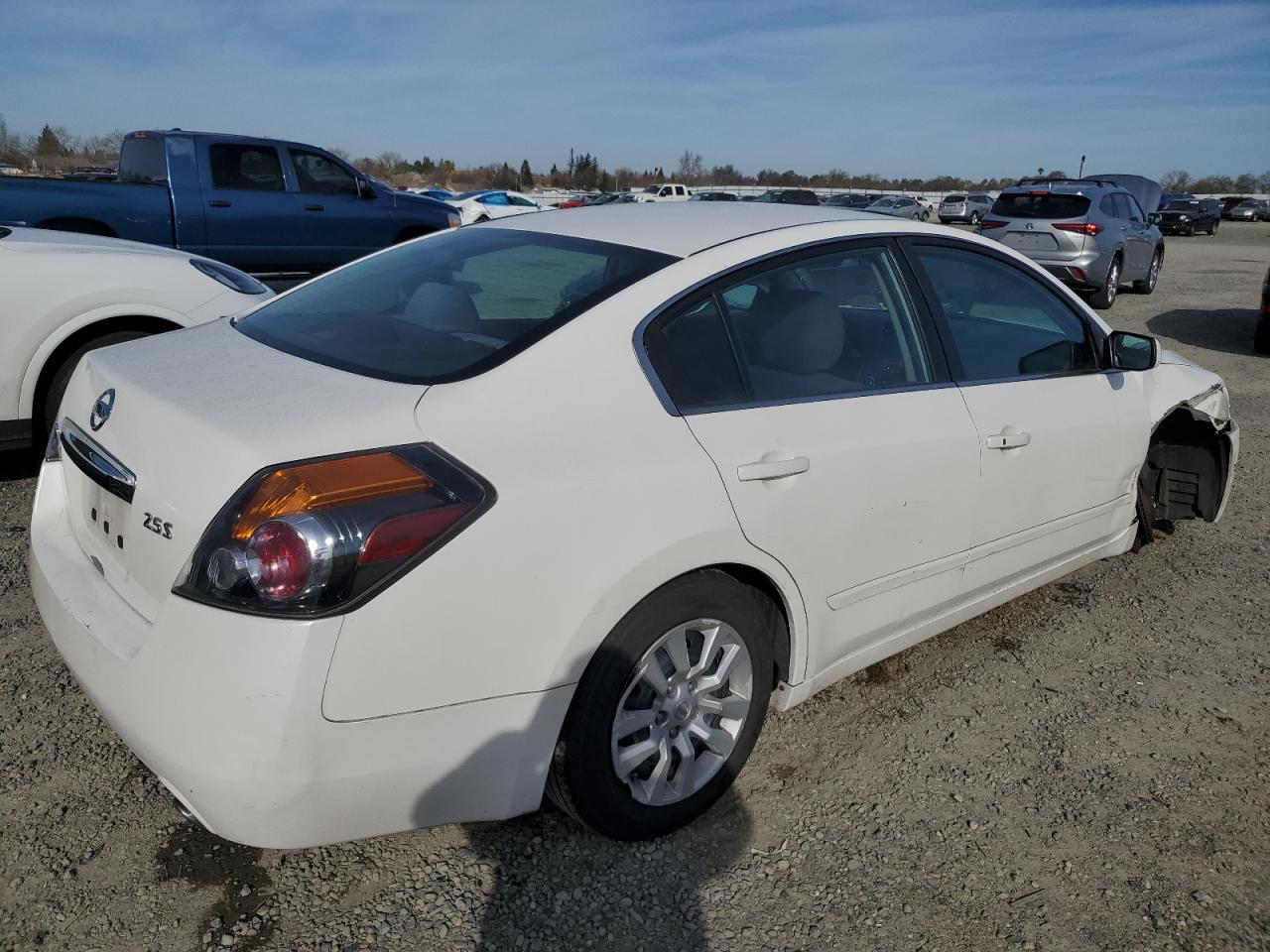 2011 Nissan Altima - Image 3