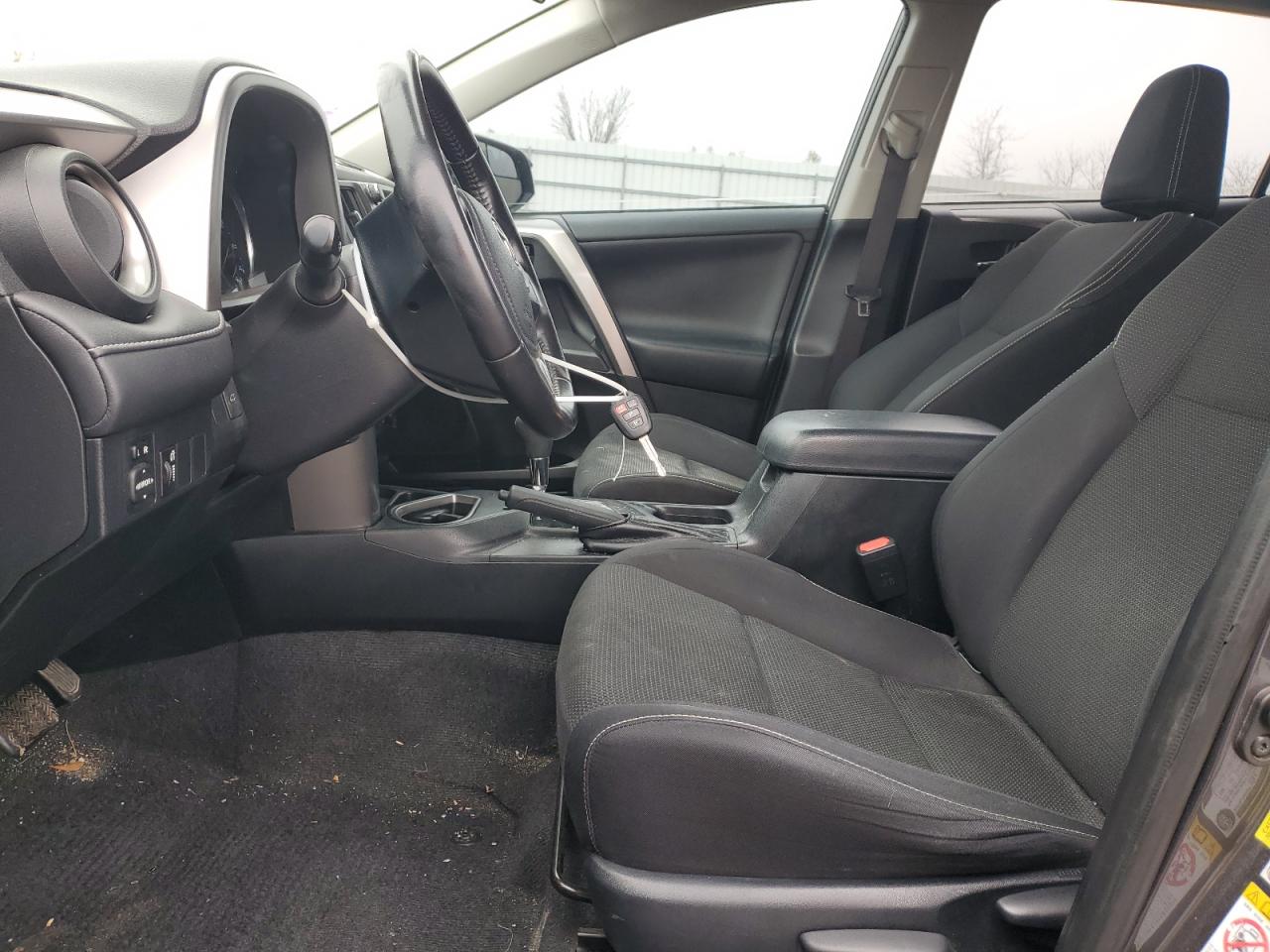 2016 Toyota RAV 4 - Image 7