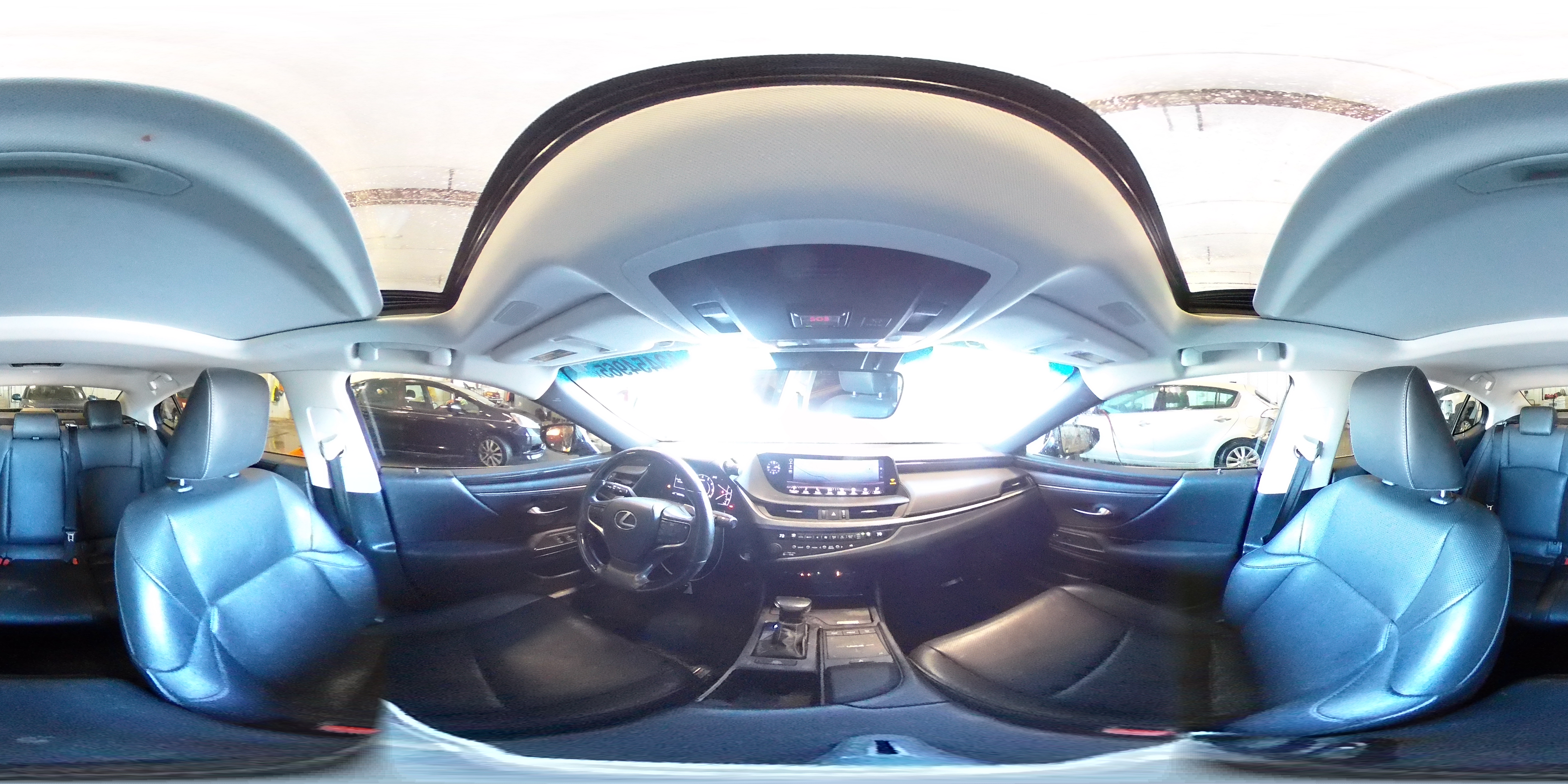 2019 Lexus ES - Image 14