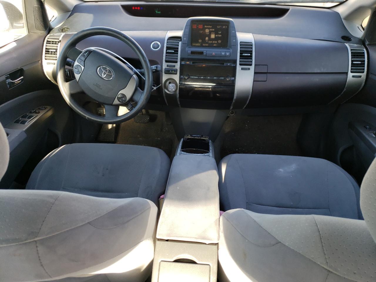 2005 Toyota Prius - Image 8