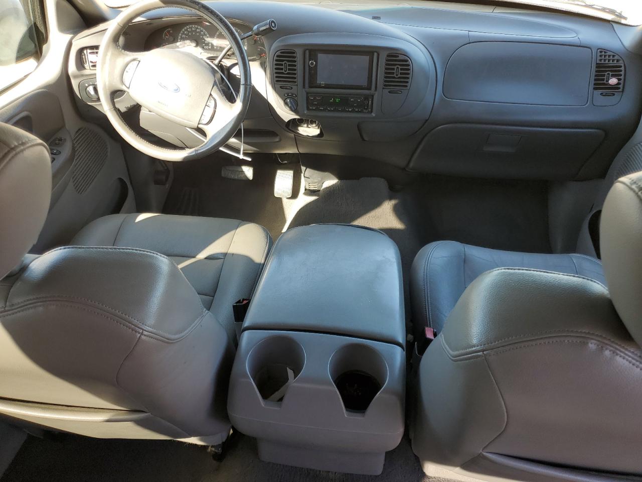 2003 Ford F-150 - Image 8