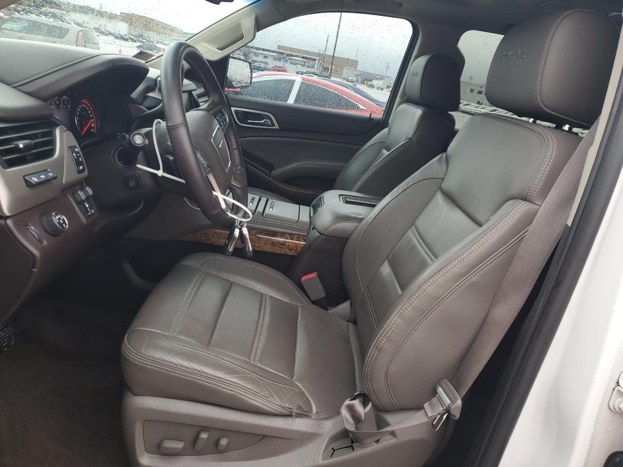 2015 GMC Yukon - Image 7