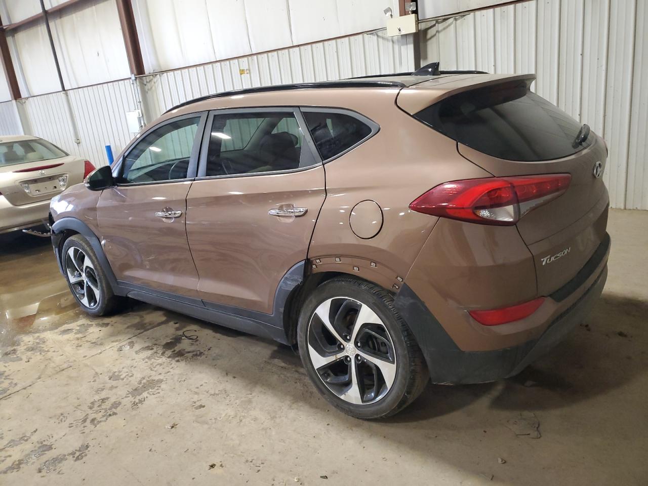 2016 Hyundai Tucson - Image 2