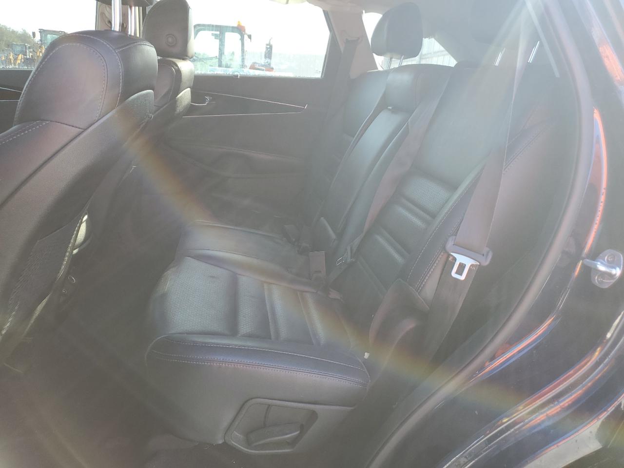 2018 Kia Sorento - Image 10
