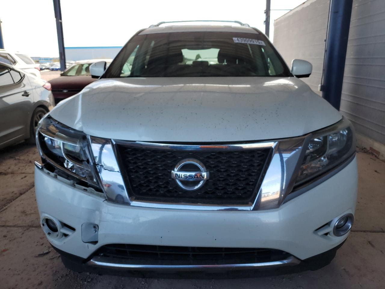 2015 Nissan Pathfinder - Image 5