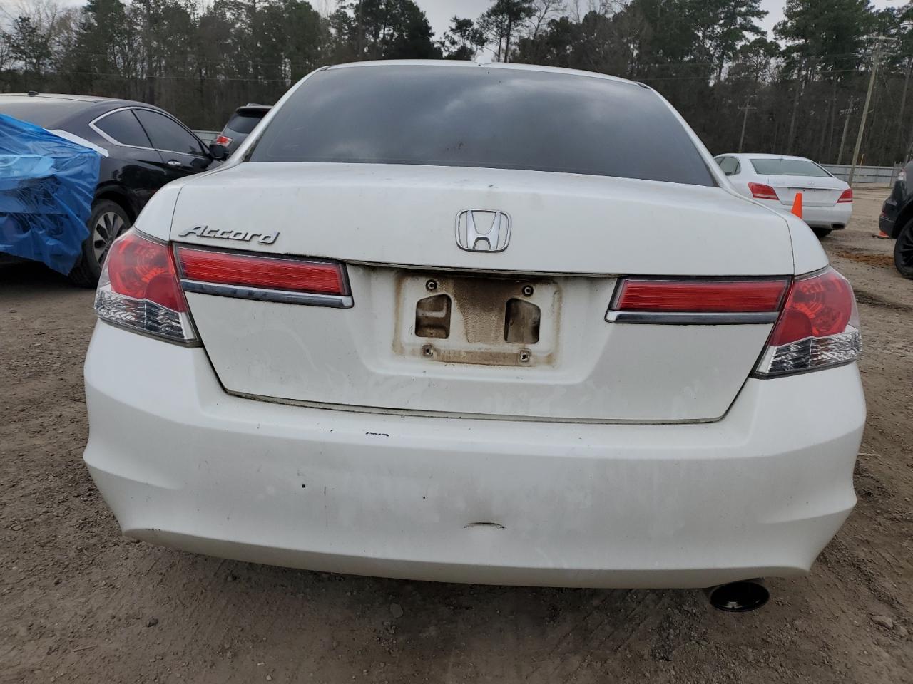 2012 Honda Accord - Image 6