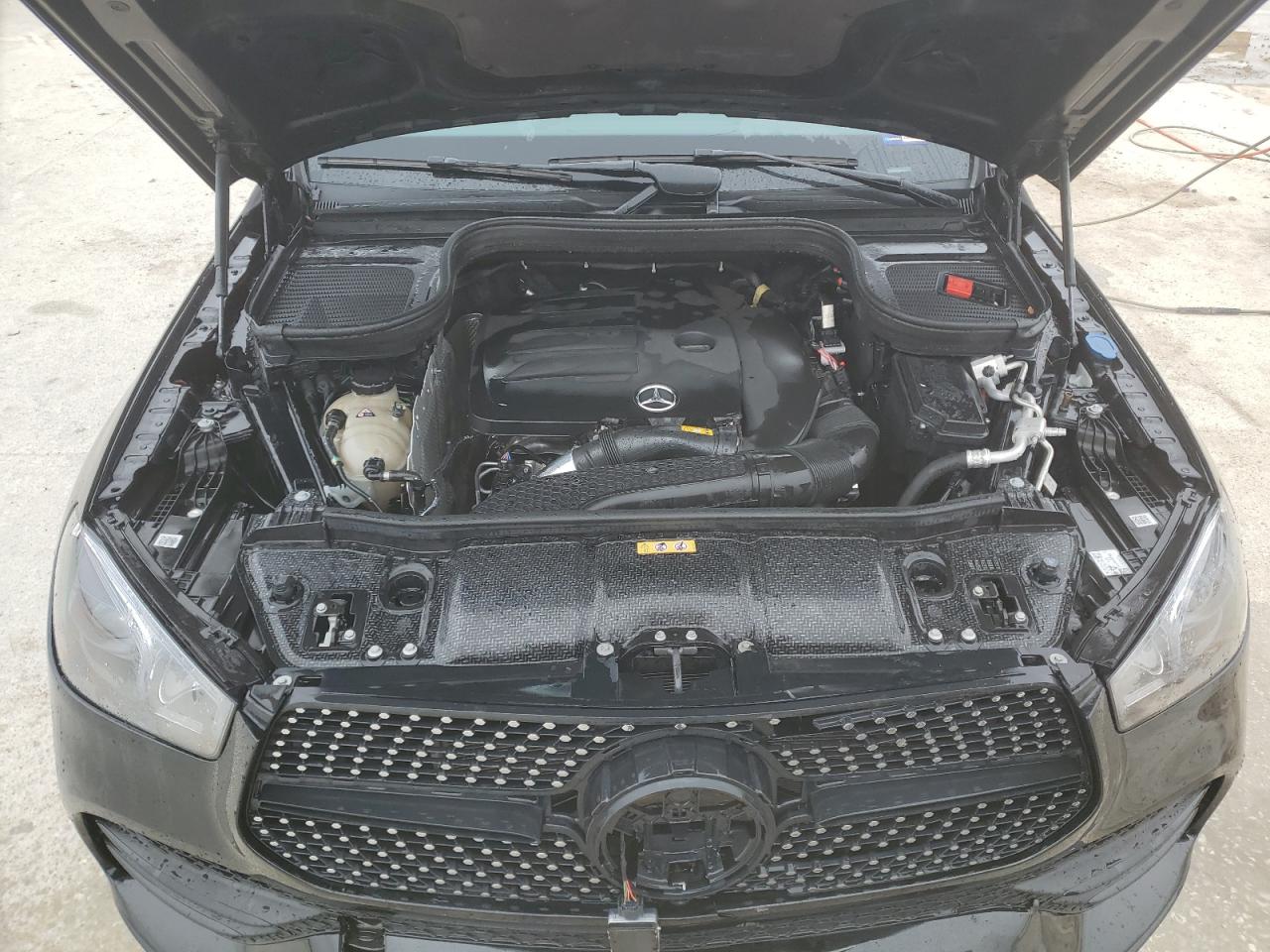 2021 Mercedes-Benz GLE - Image 12