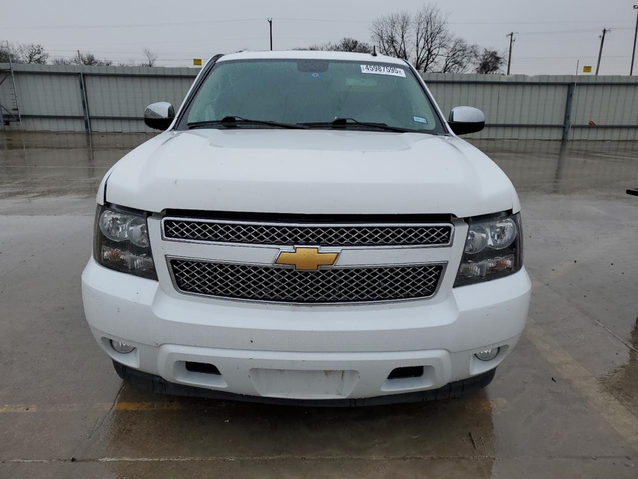 2012 Chevrolet Suburban - Image 5
