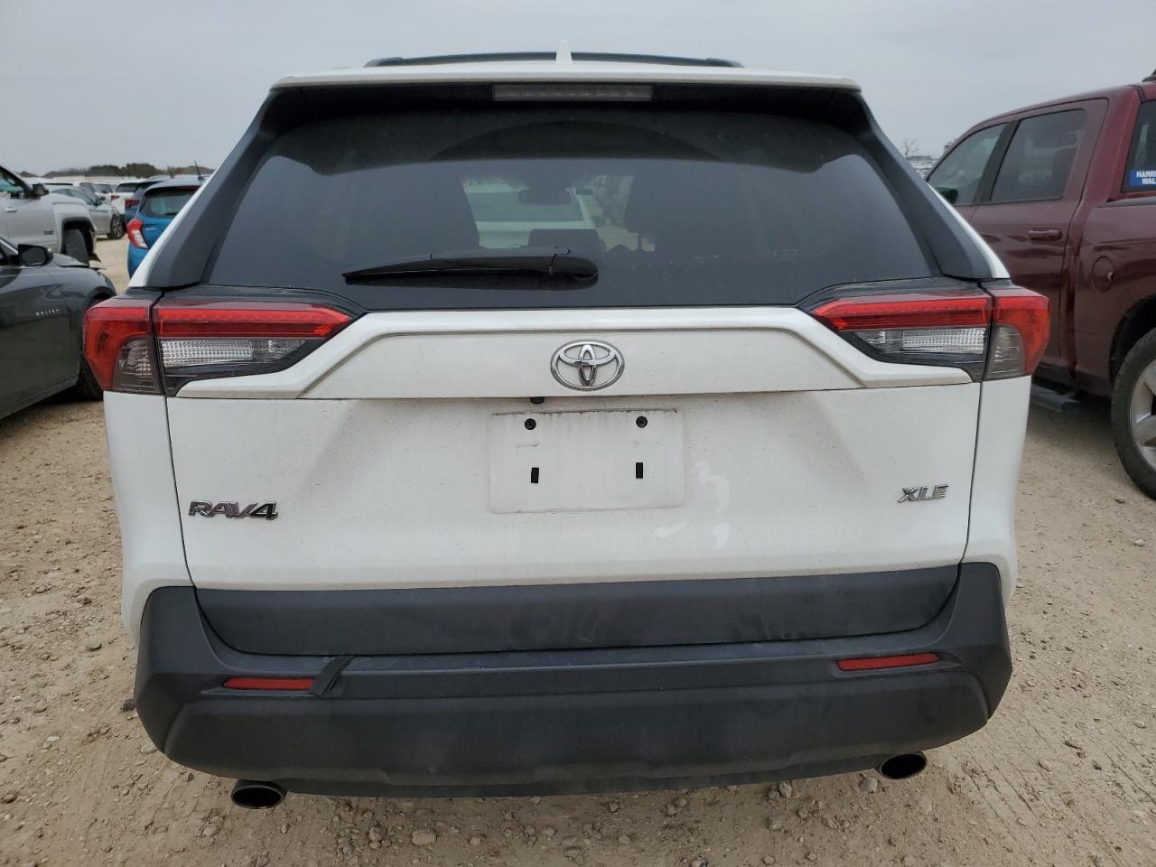 2021 Toyota RAV 4 - Image 6