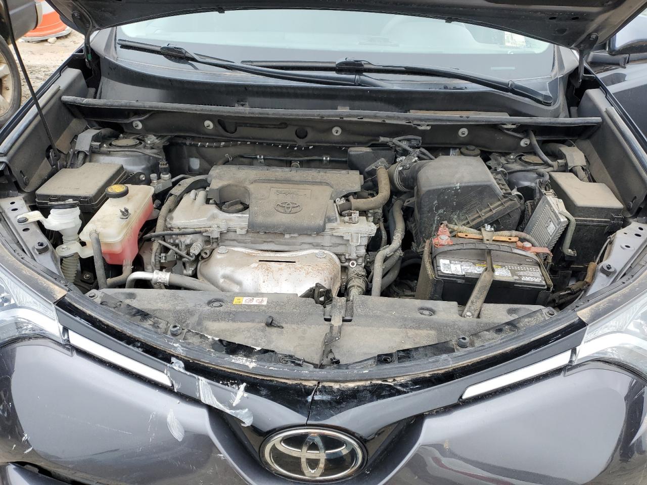 2018 Toyota RAV 4 - Image 12