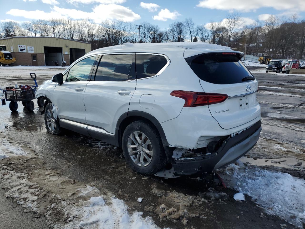 2019 Hyundai Santa Fe - Image 2