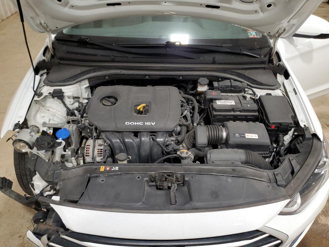 2017 Hyundai Elantra - Image 11
