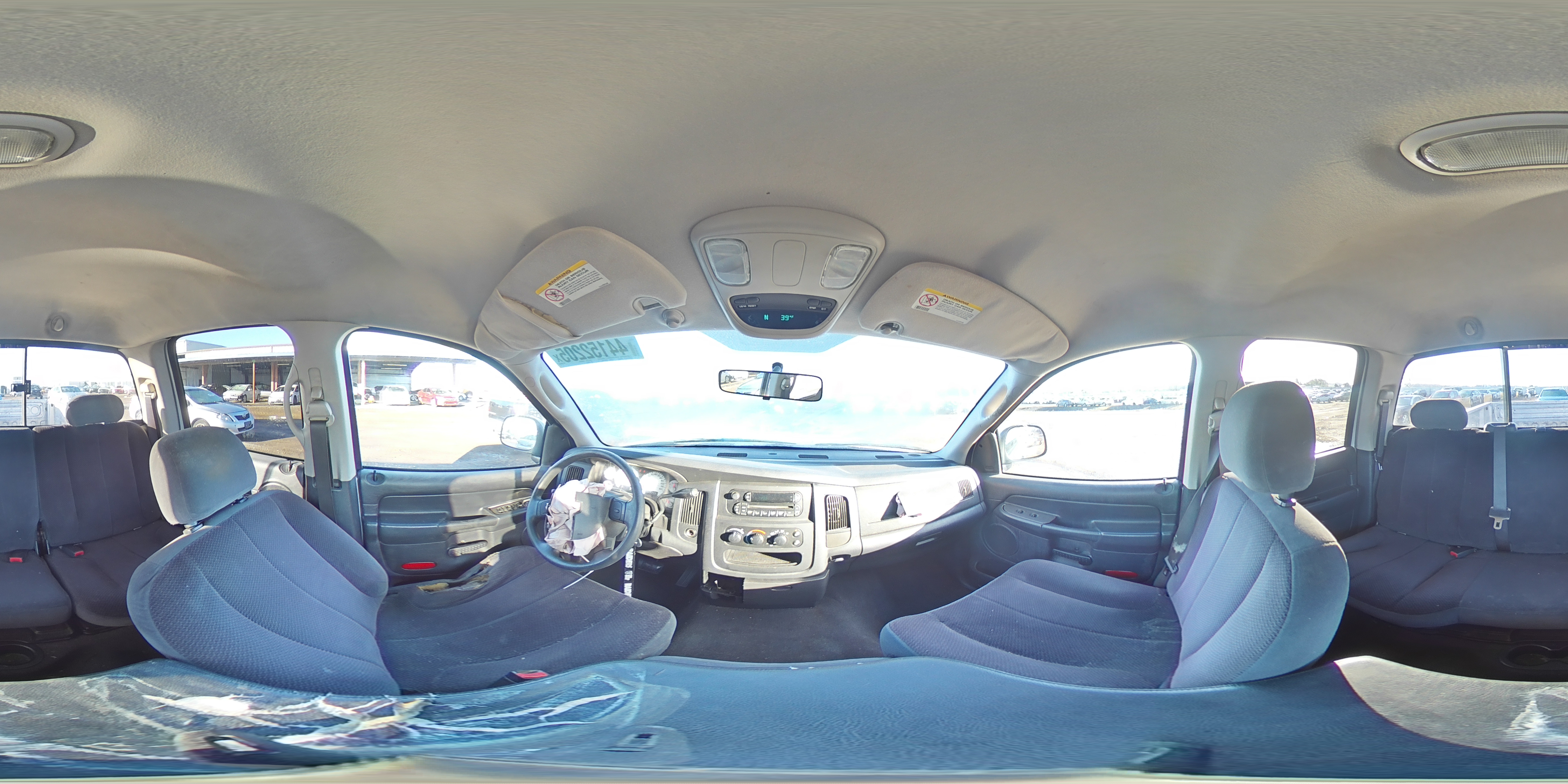 2005 Dodge RAM - Image 12