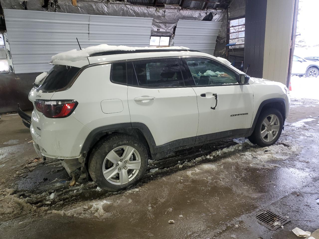 2022 Jeep Compass - Image 3