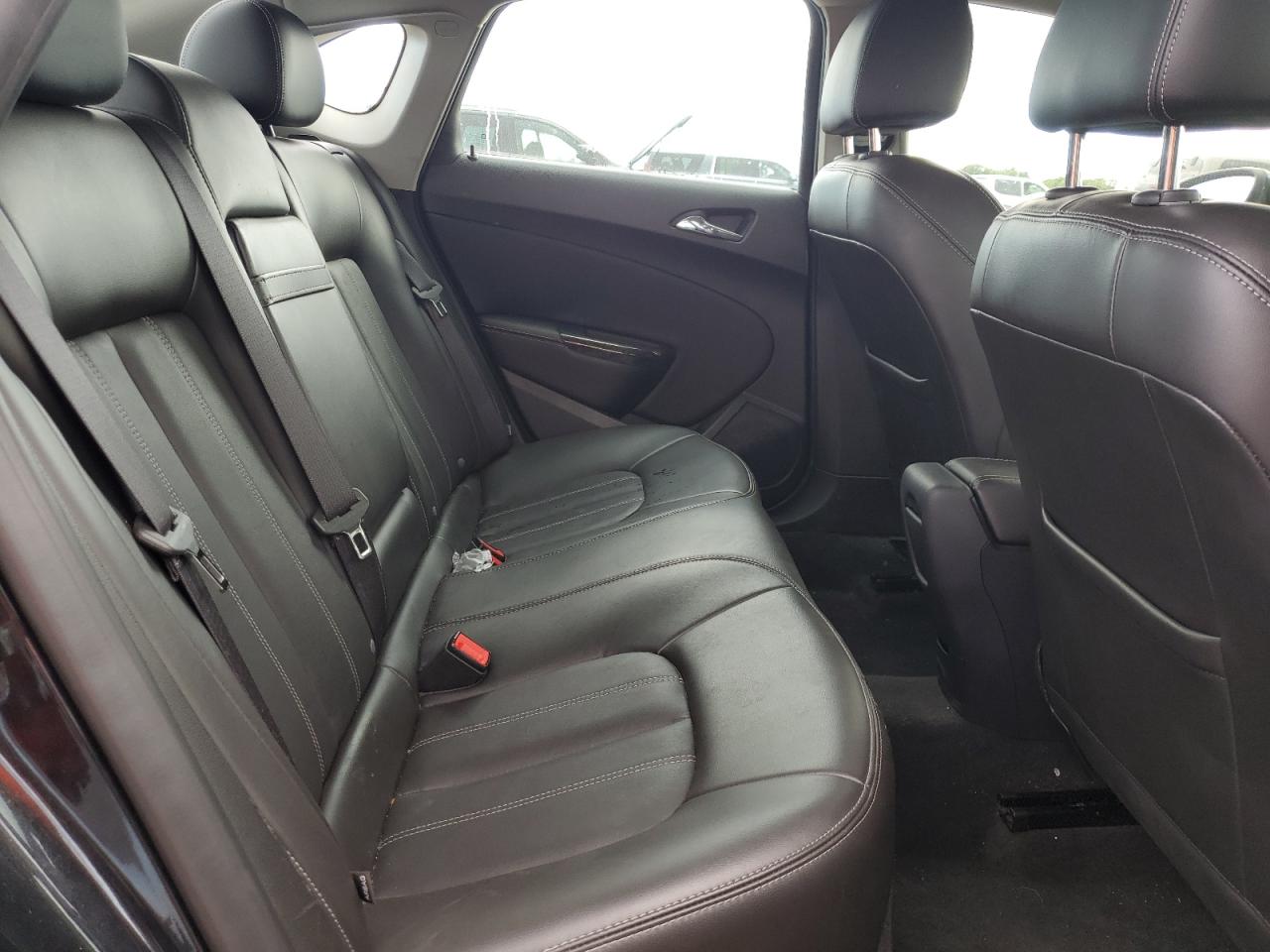 2015 Buick Verano - Image 10