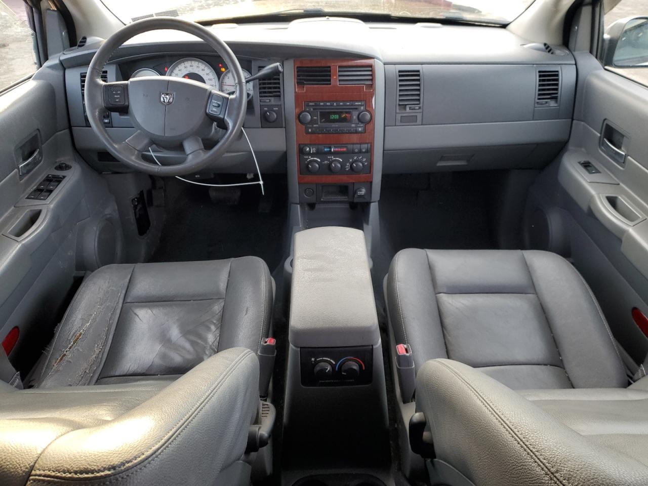 2006 Dodge Durango - Image 8