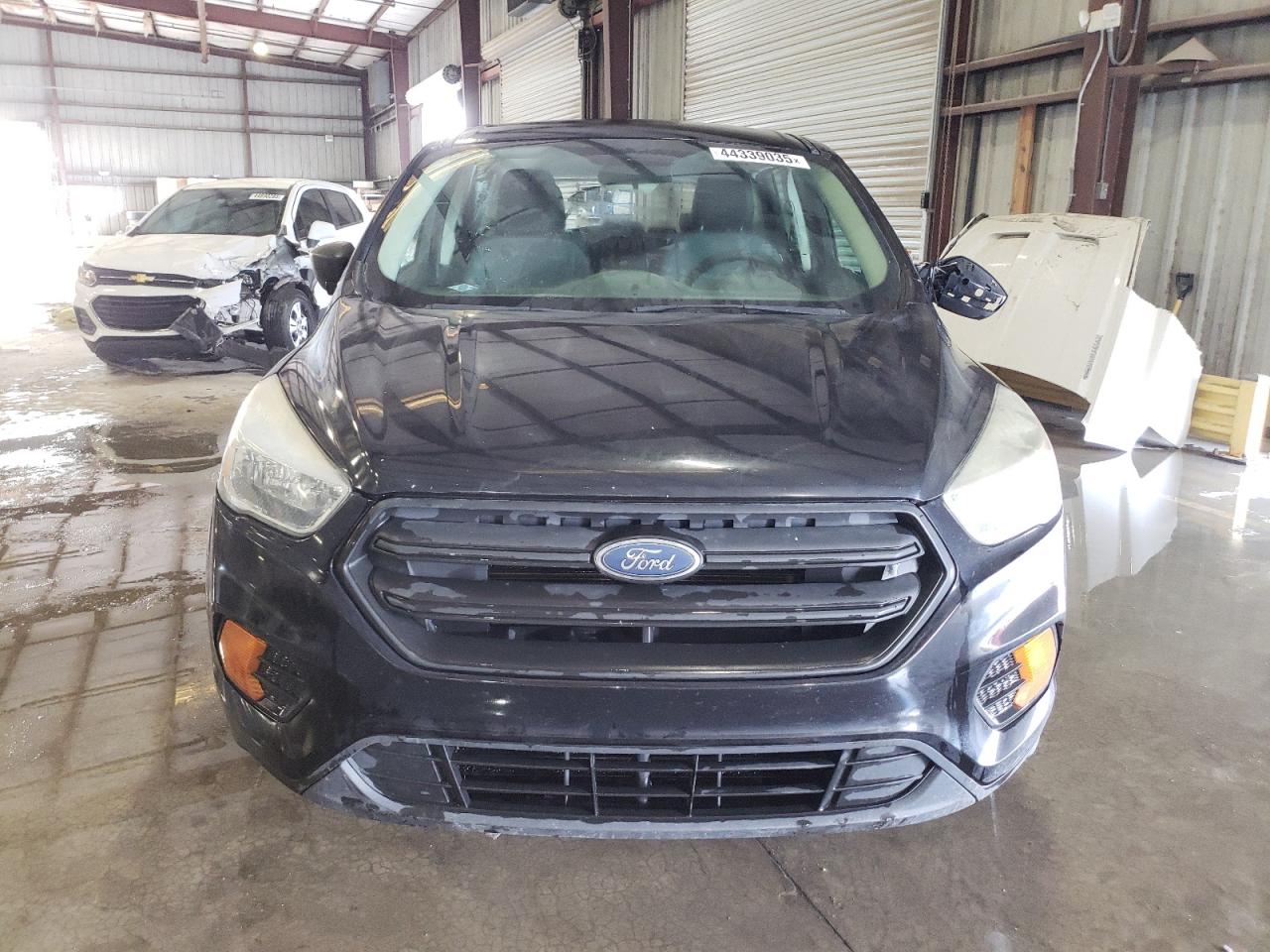 2017 Ford Escape - Image 5