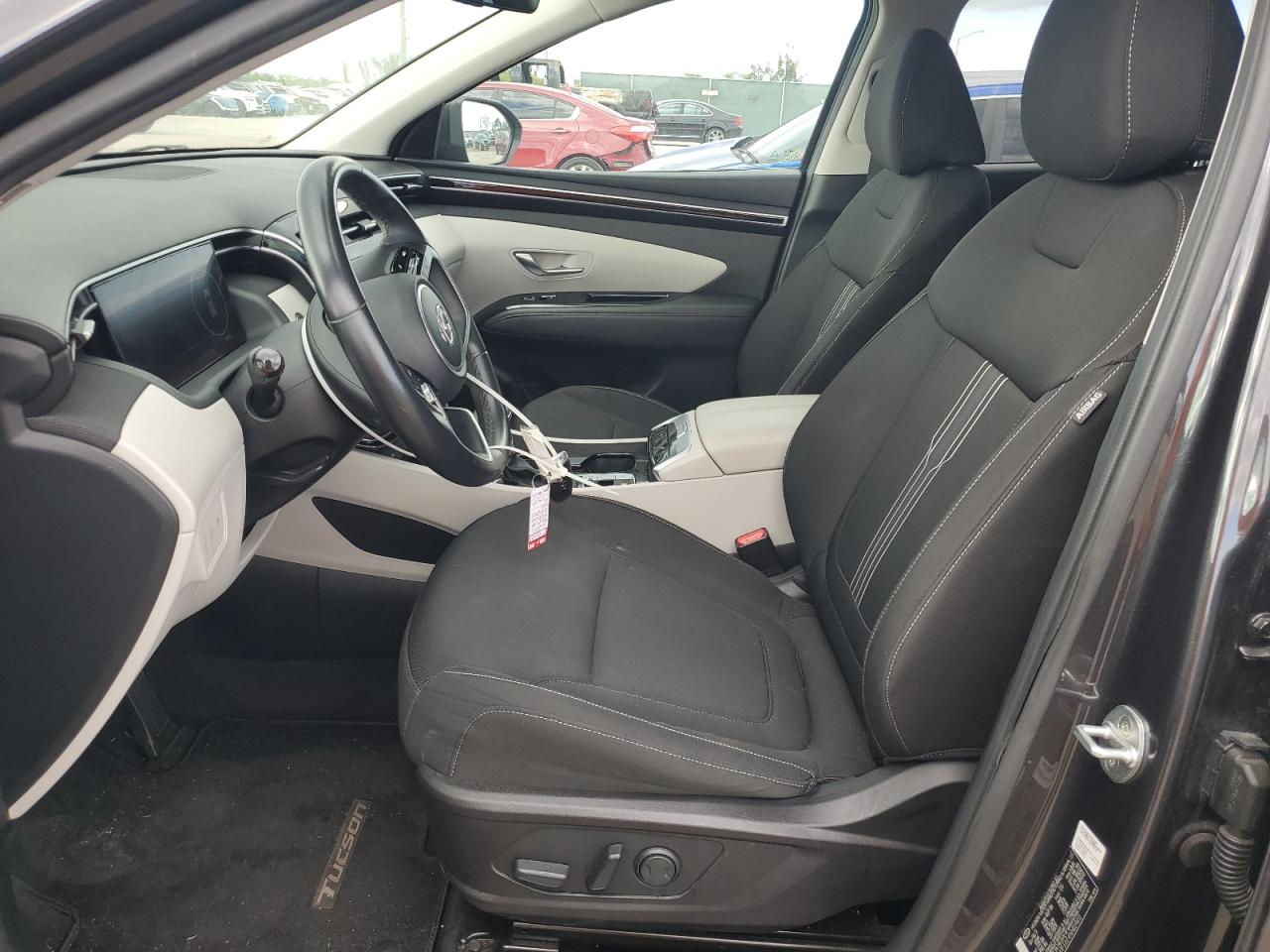 2022 Hyundai Tucson - Image 7