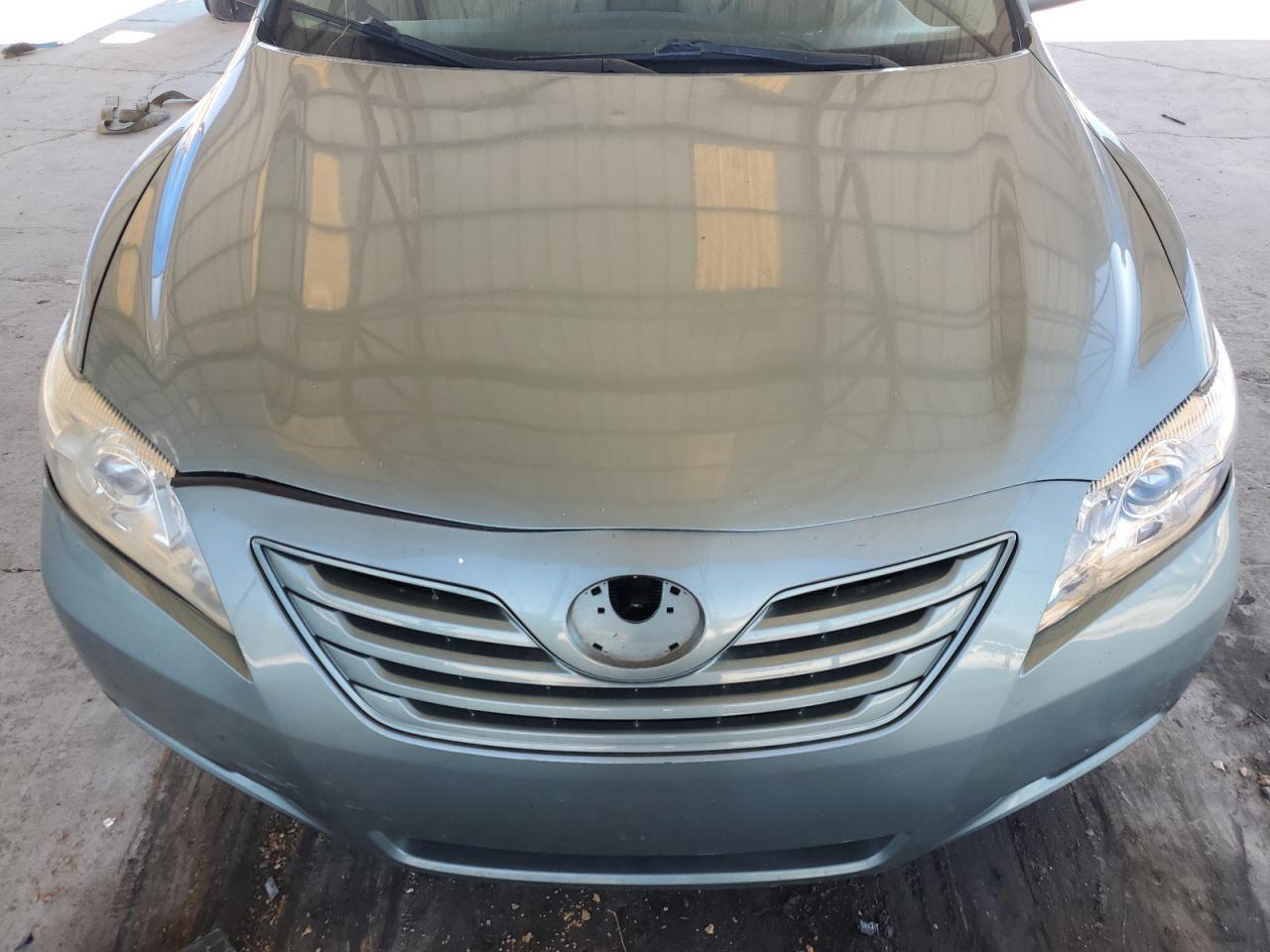 2011 Toyota Camry - Image 13