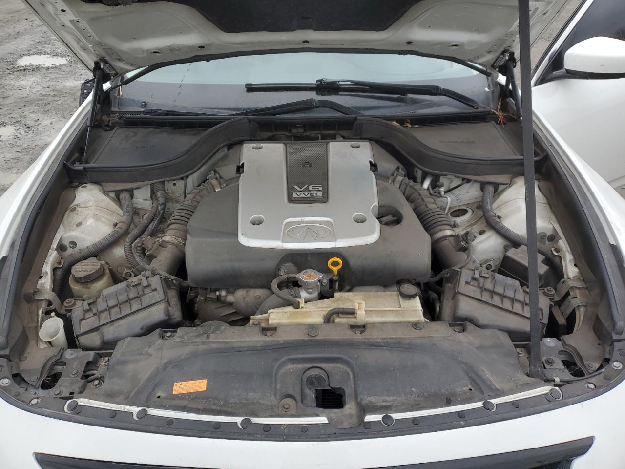 2013 Infiniti G - Image 11