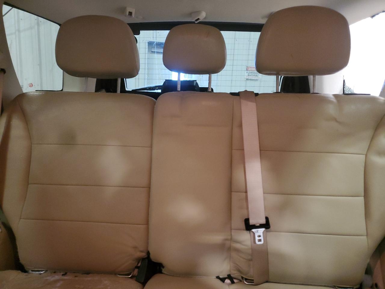 2010 Ford Escape - Image 10