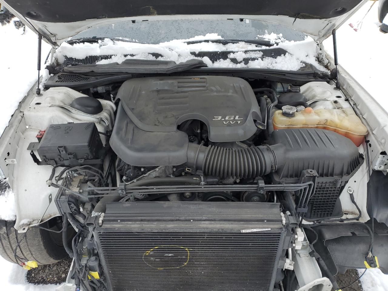 2016 Dodge Challenger - Image 11