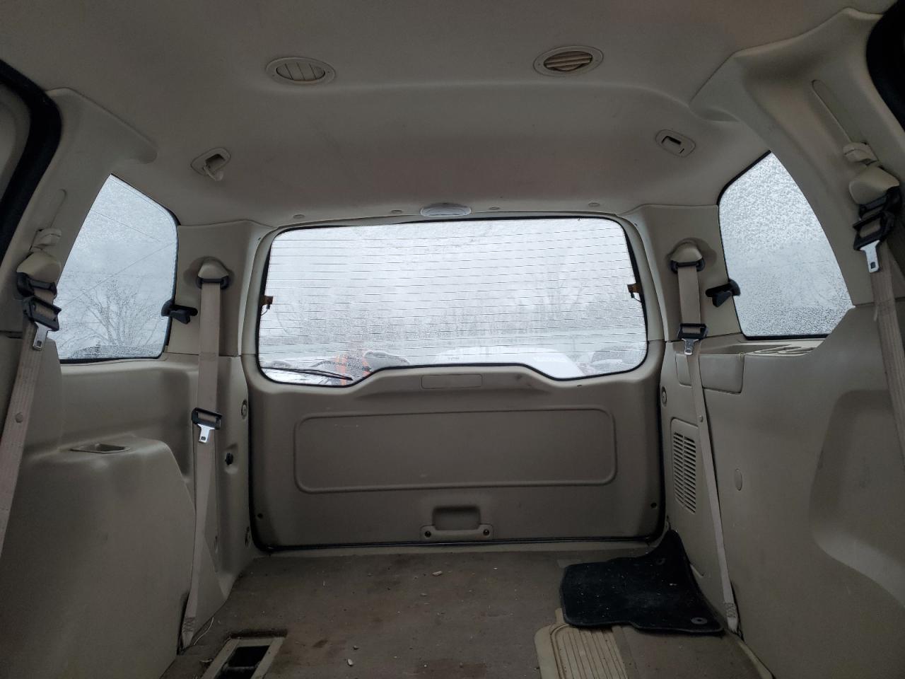 2003 Ford Windstar - Image 10