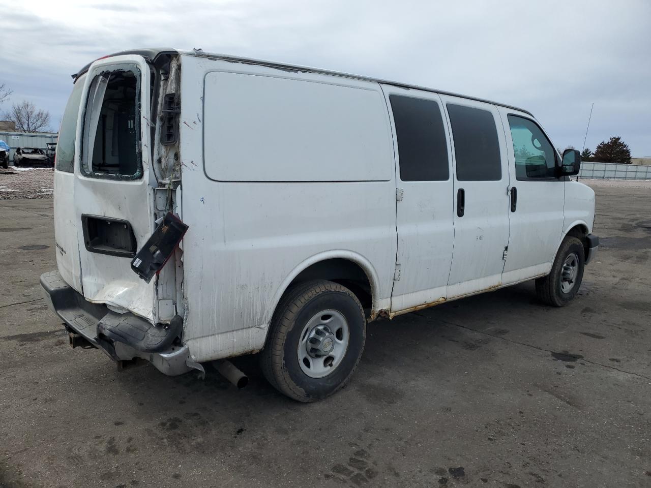 2012 Chevrolet Express - Image 3