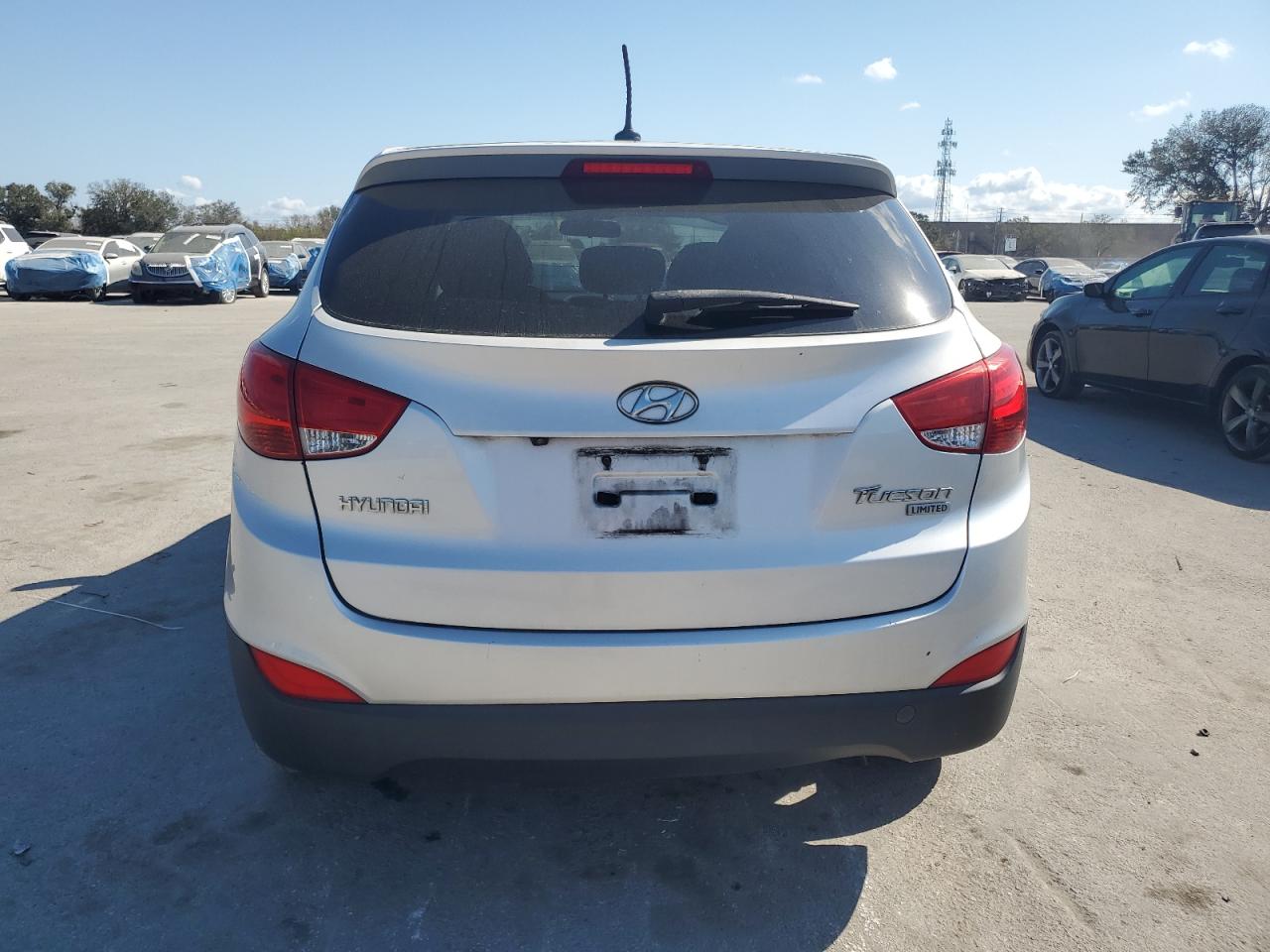 2010 Hyundai Tucson - Image 6