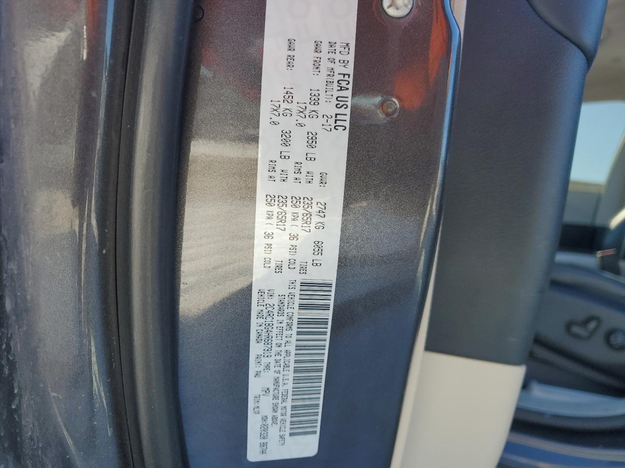 2017 Chrysler Pacifica - Image 13