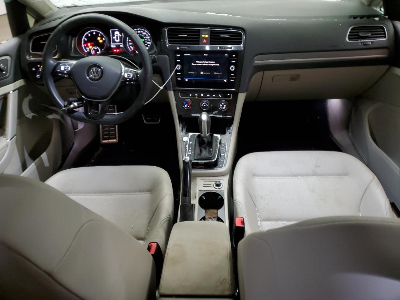 2019 Volkswagen Golf - Image 8