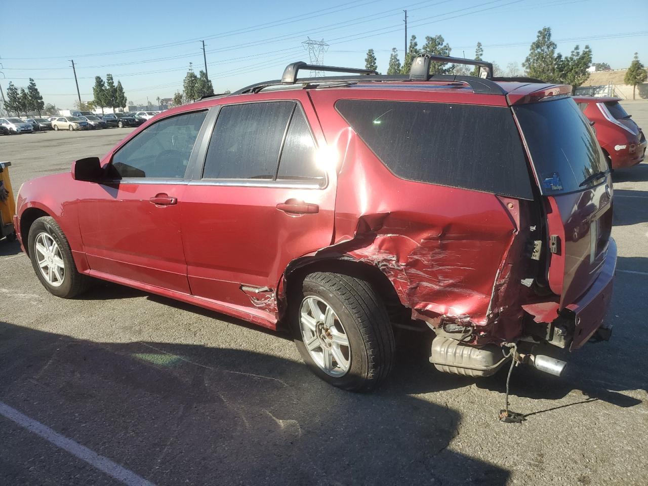 2004 Cadillac SRX - Image 2