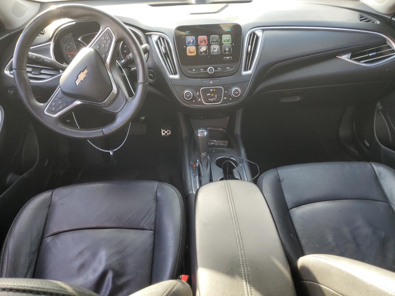 2017 Chevrolet Malibu - Image 8