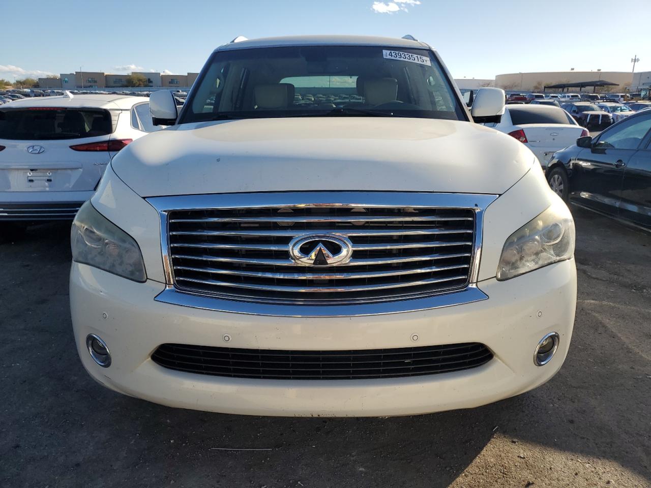 2014 Infiniti QX80 - Image 5