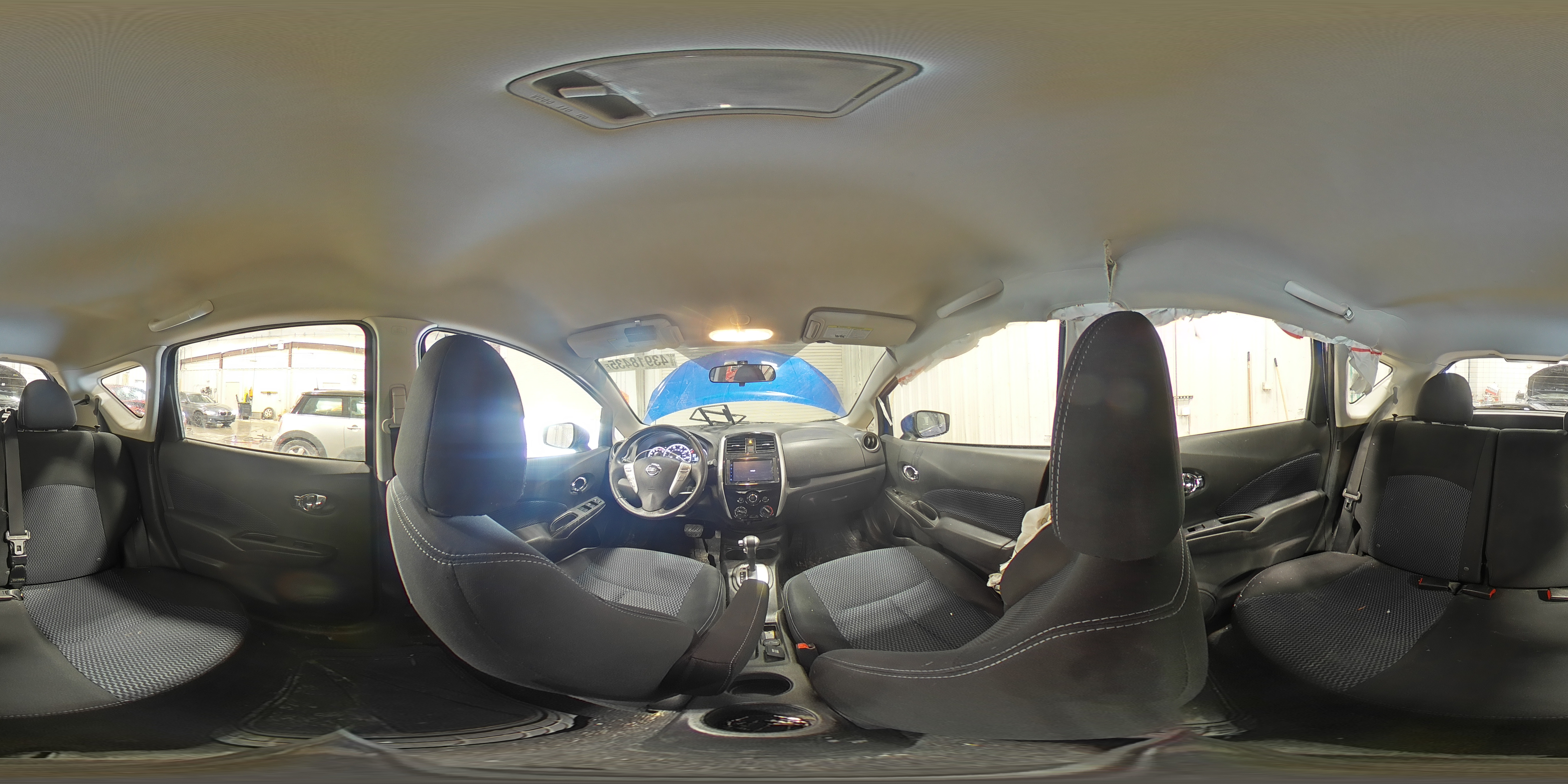2015 Nissan Versa - Image 14