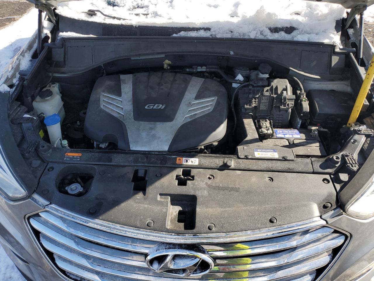 2015 Hyundai Santa Fe - Image 12