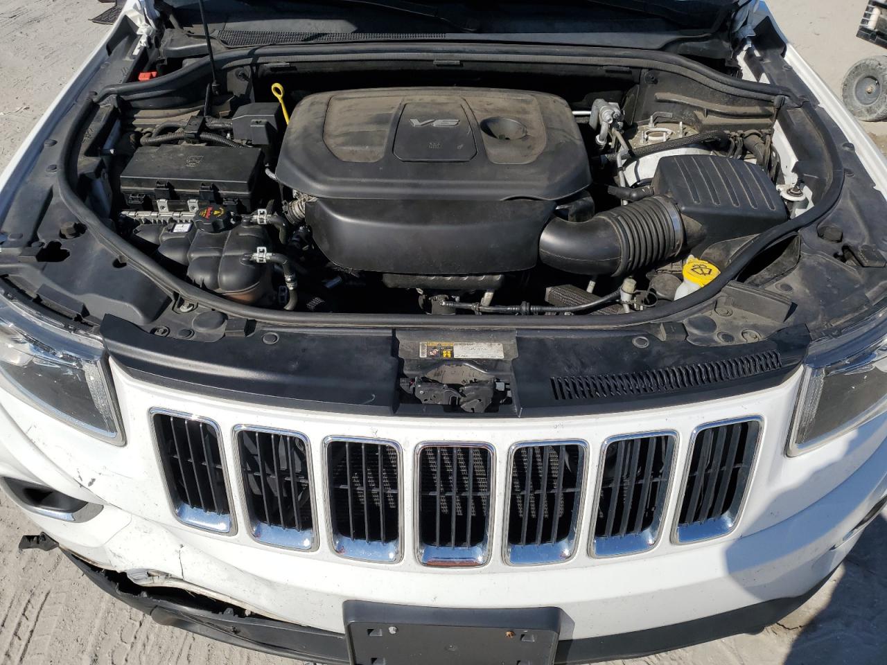 2016 Jeep Grand Cherokee - Image 12