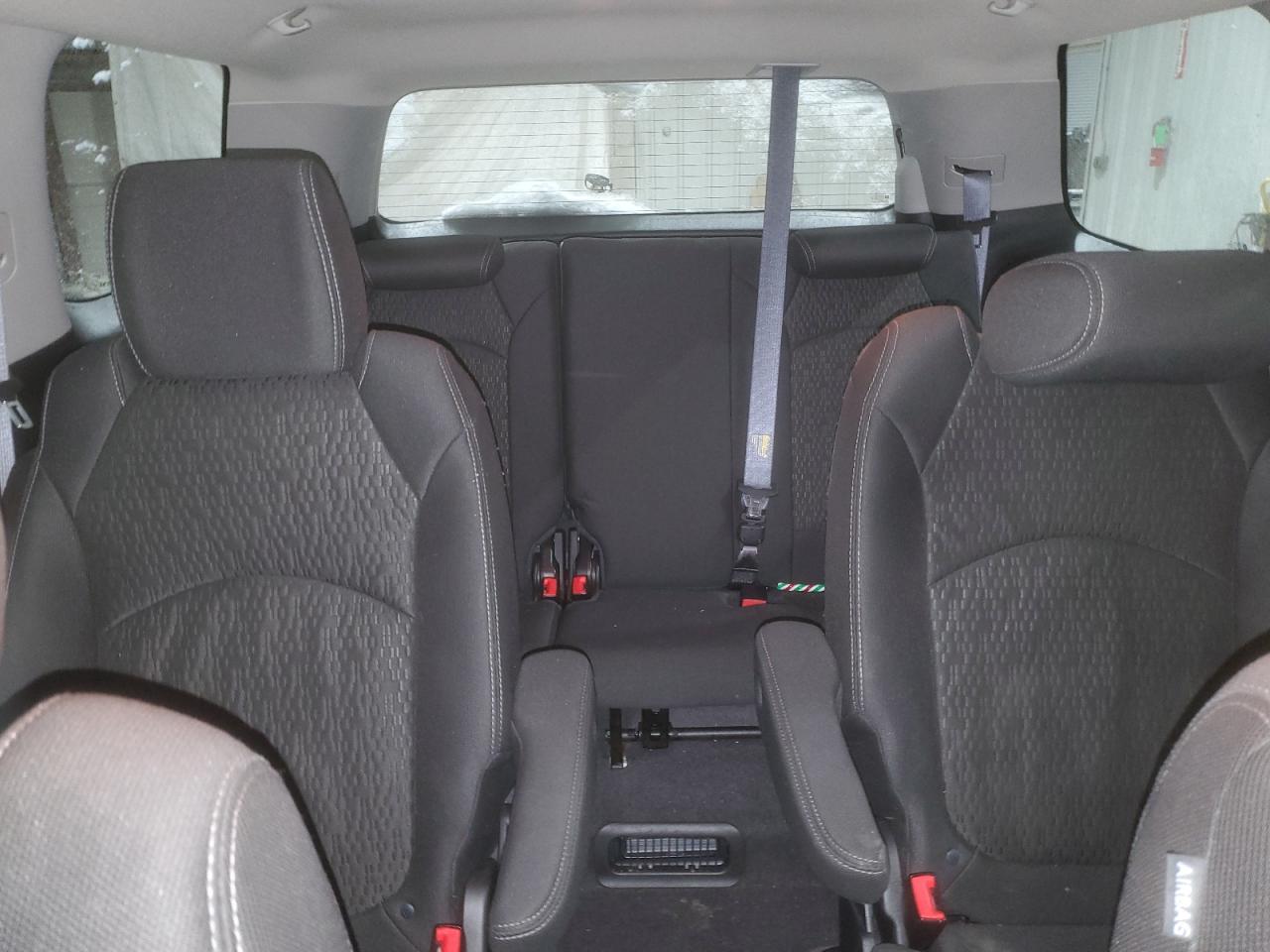 2013 GMC Acadia - Image 10