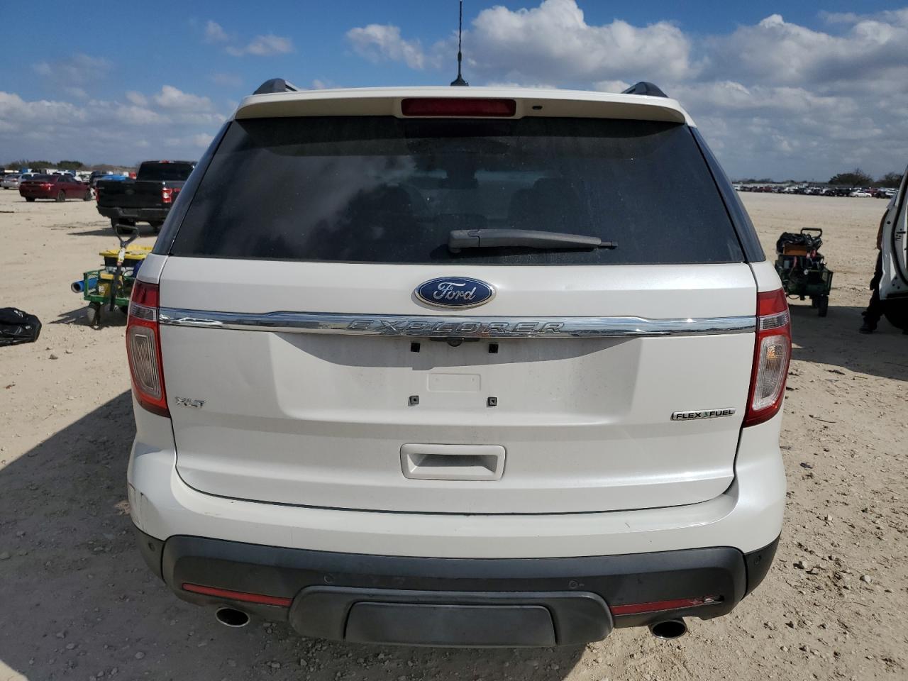 2013 Ford Explorer - Image 6