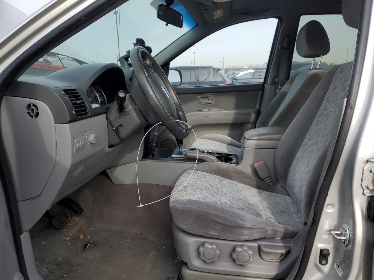 2008 Kia Sorento - Image 7