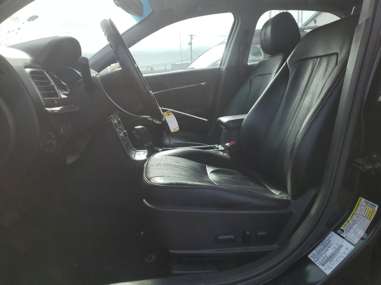 2012 Lincoln MKZ - Image 7