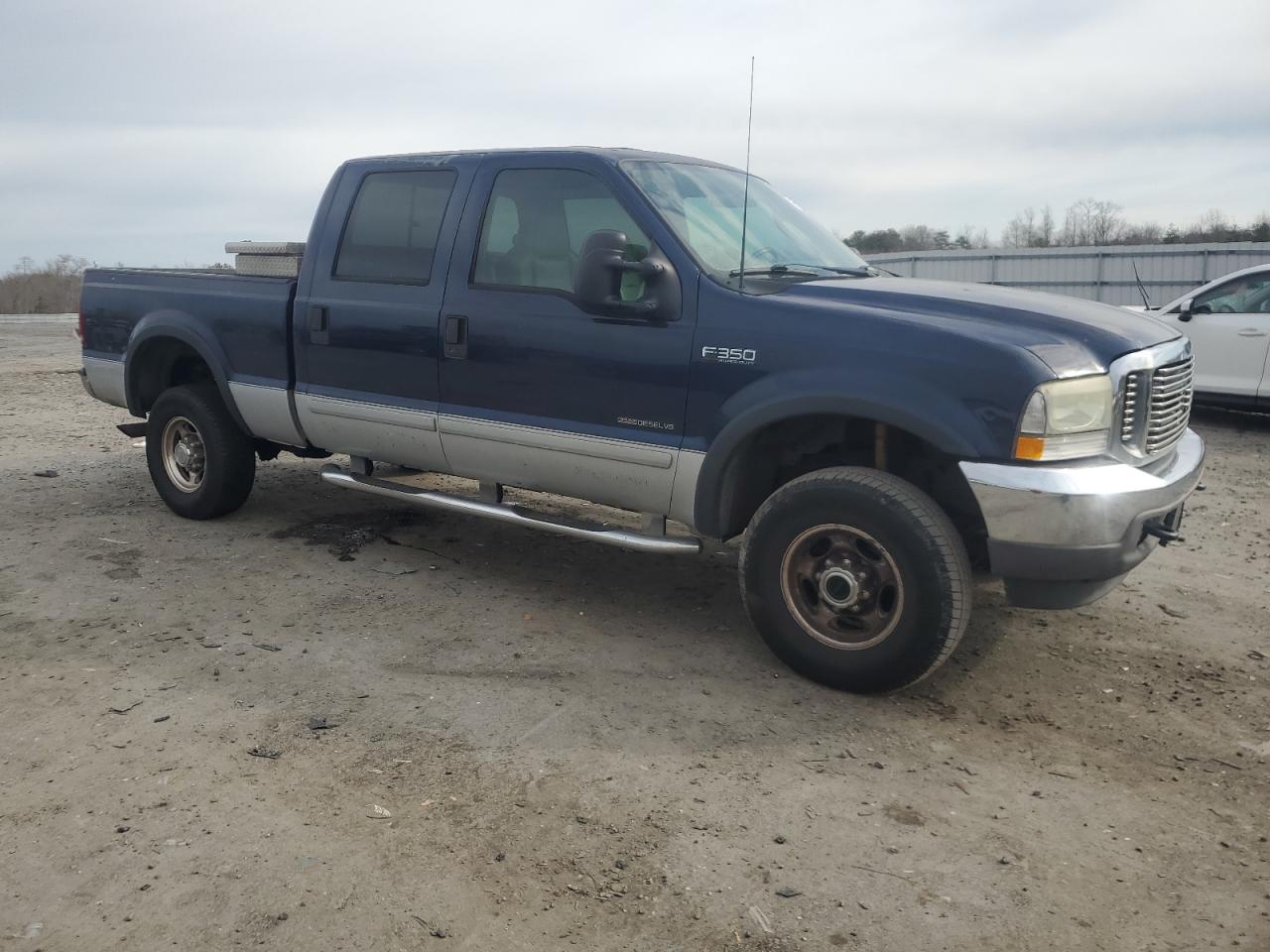 2003 Ford F350 - Image 4
