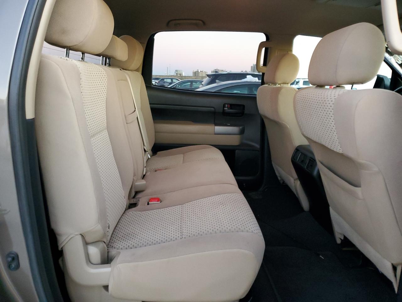 2013 Toyota Tundra - Image 10
